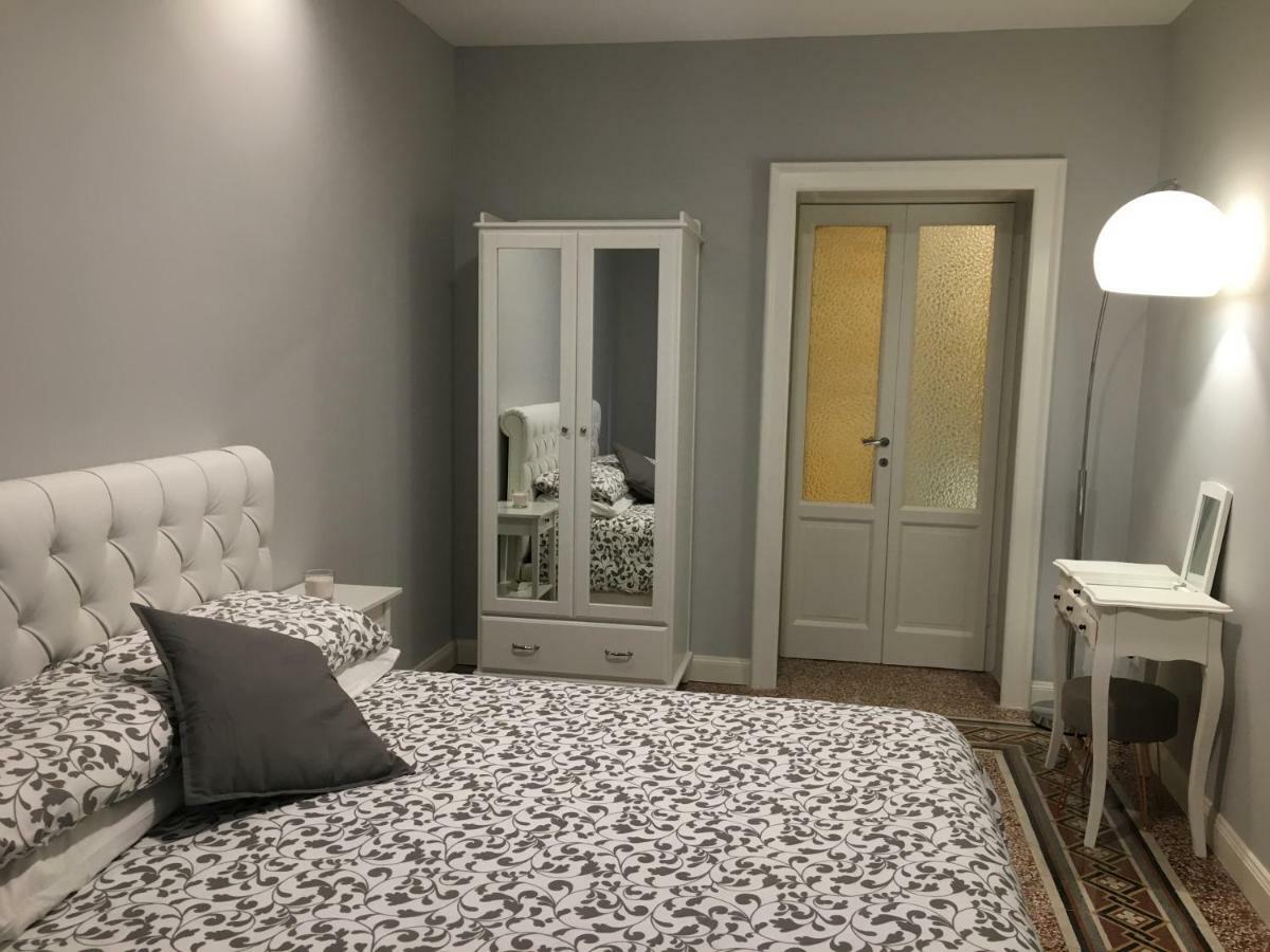 Casa Mauri Lägenhet Lecco Exteriör bild